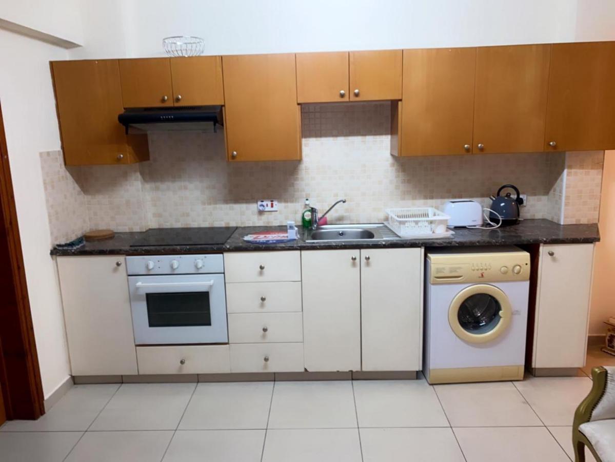 Larnaca Beach Apartment Exterior foto